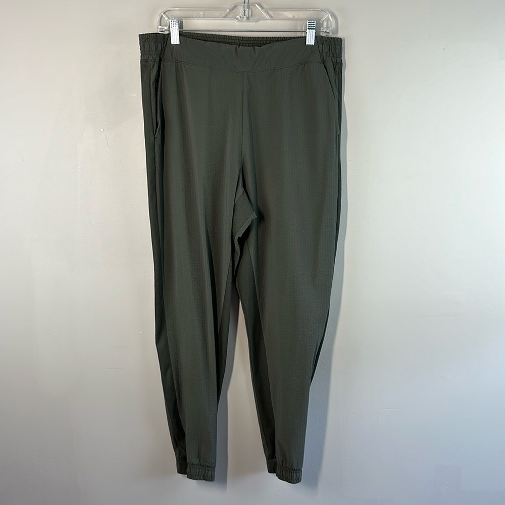 Athleta Textured Brooklyn Joggers Size 16